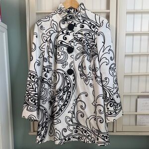 3 Sisters Black & White Scroll-Pattern Cape Coat